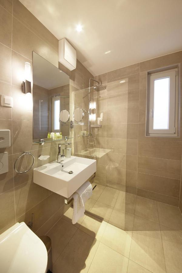 Olive Family Suites - Hotel & Resort Adria อังคาราน ภายนอก รูปภาพ