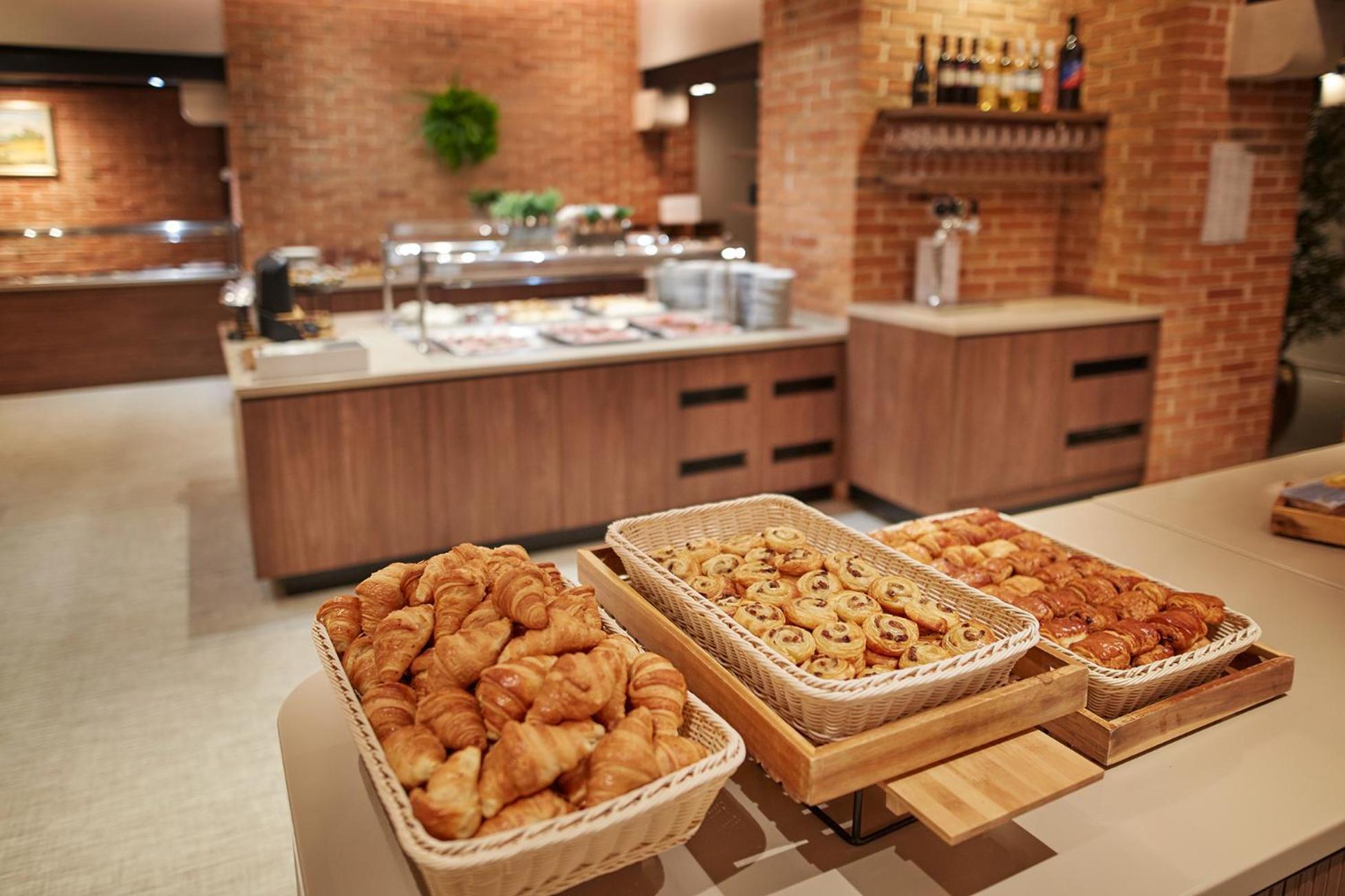 Olive Family Suites - Hotel & Resort Adria อังคาราน ภายนอก รูปภาพ